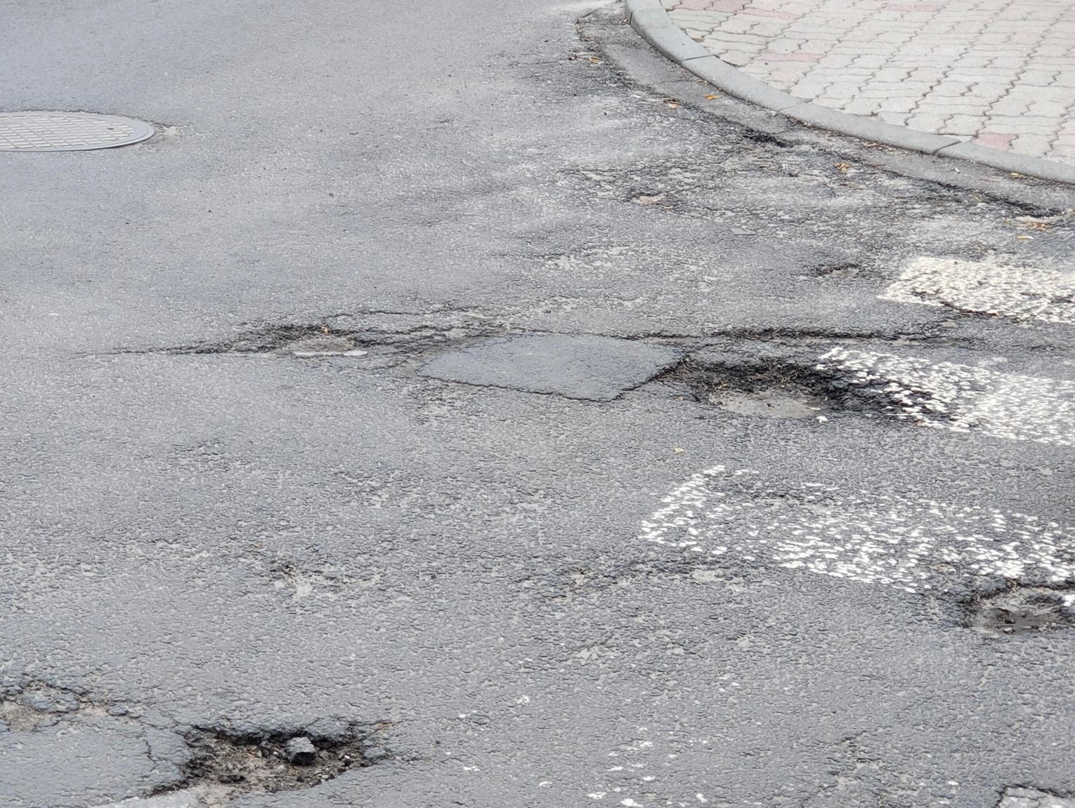 Wiadomości lokalne. Chełm: skok liczby zgłoszeń za uszkodzone auta