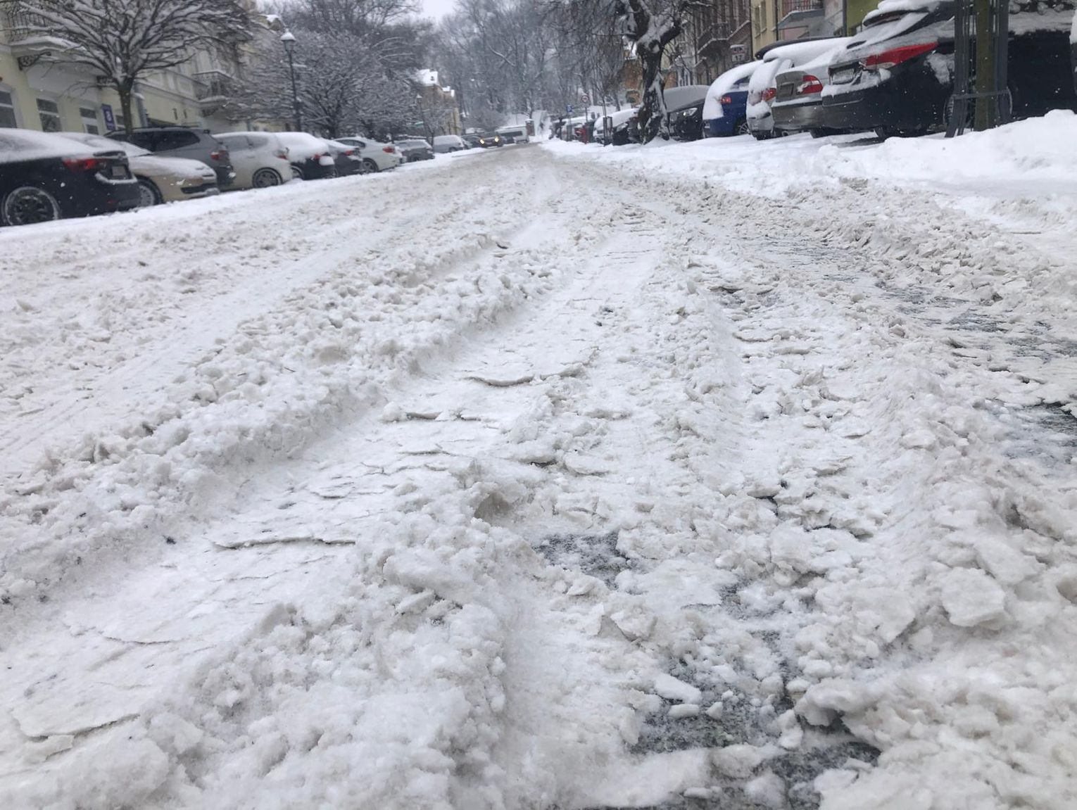 Wiadomości lokalne. Chełmskie potyczki z zimową aurą. Ma padać do wieczora