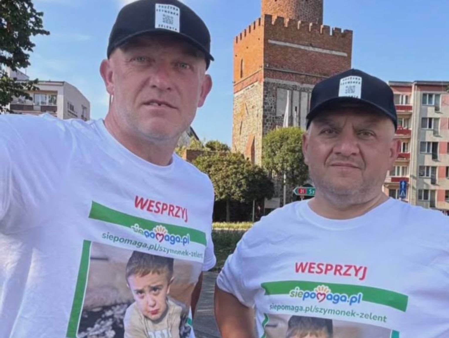 Wiadomości lokalne - Jadą ponad 1000 kilometrów by wesprzeć Szymona Zelenta
