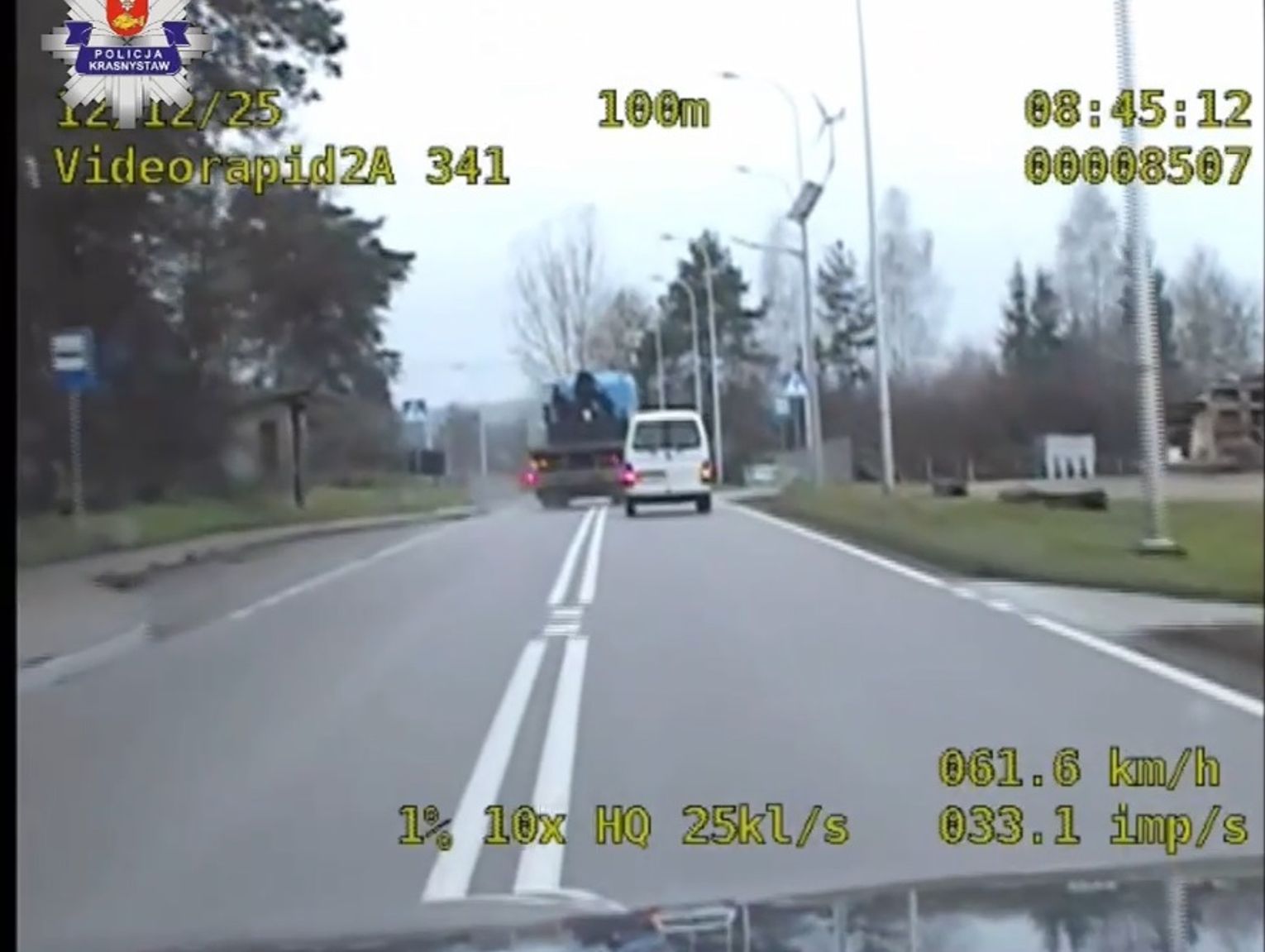 Wiadomości lokalne. Kolizje na śliskich i coraz bardziej zatłoczonych drogach. Uważajcie!