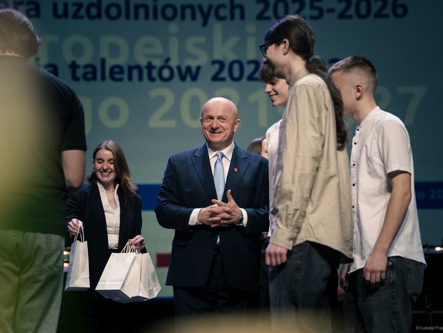 Wiadomości lokalne - Uczniowie z całego województwa odebrali stypendia w Lublinie