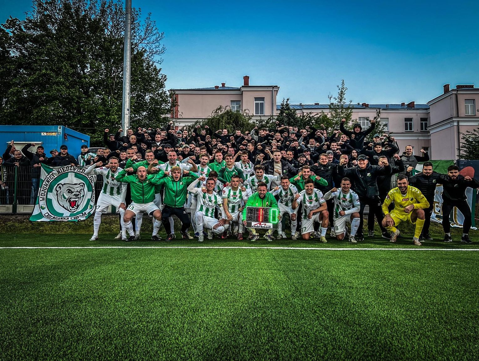 Wiadomości sportowe - Chełmianka Chełm wiceliderem!
