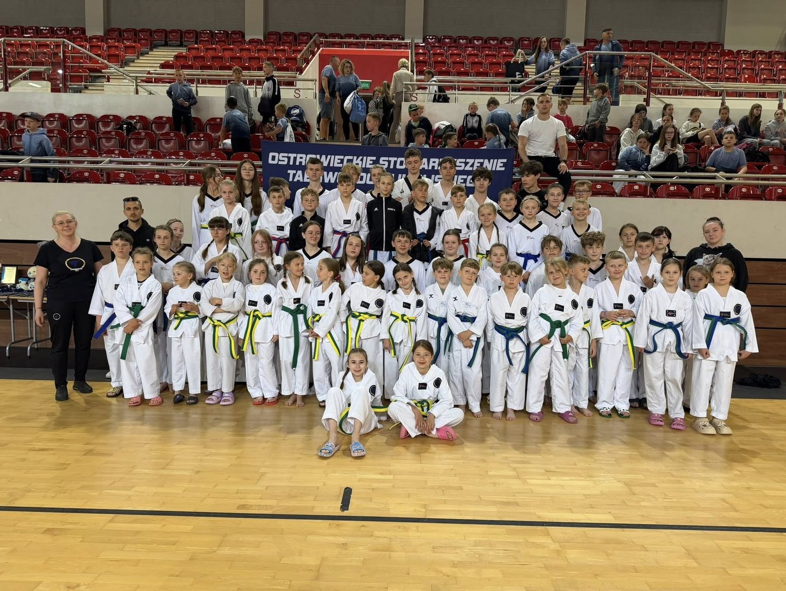 Wiadomości sportowe - góra medali zawodników UKS-u Songo