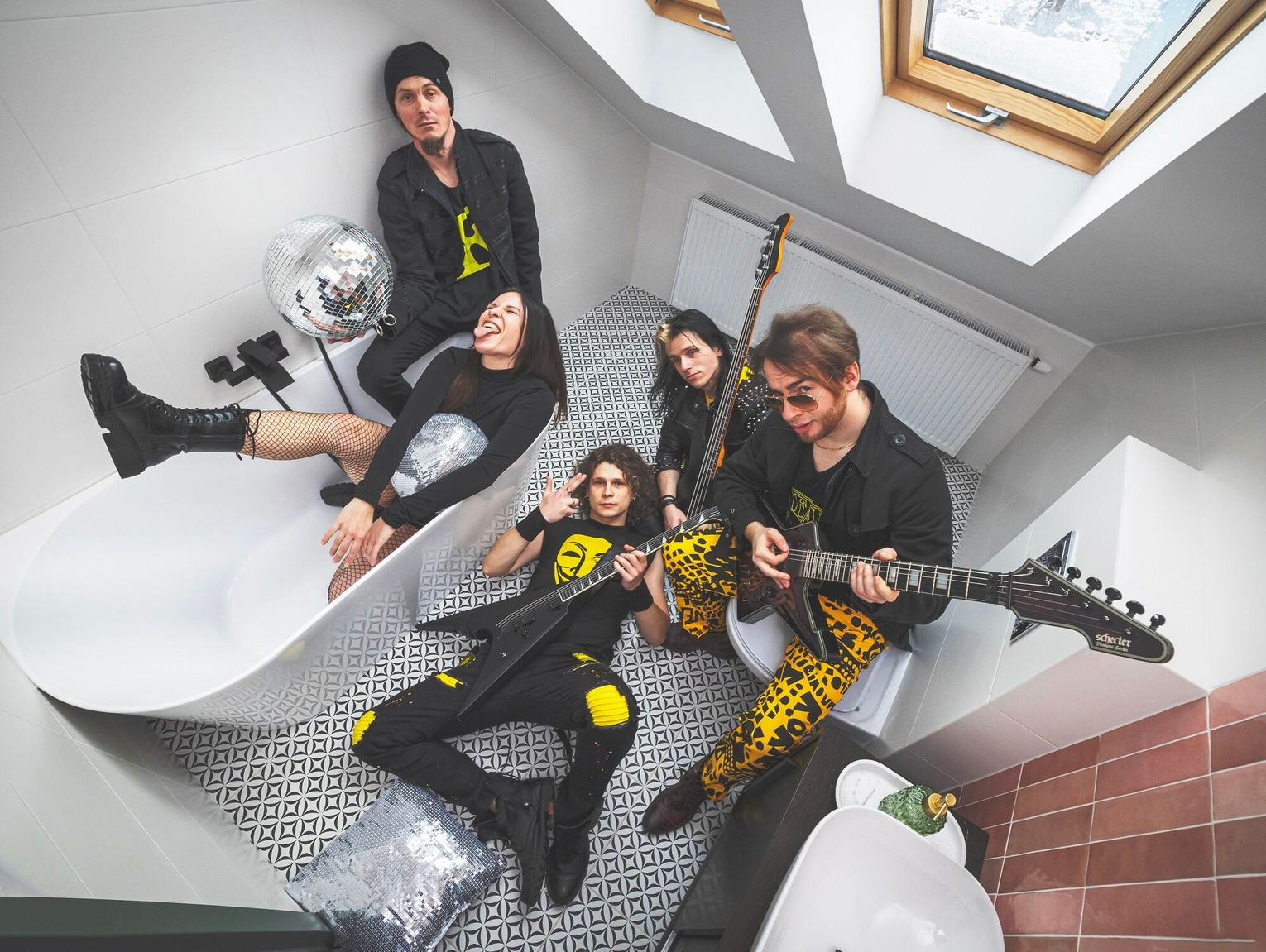 Wieczorna ROCKosfera #385 - Freaks' Elite