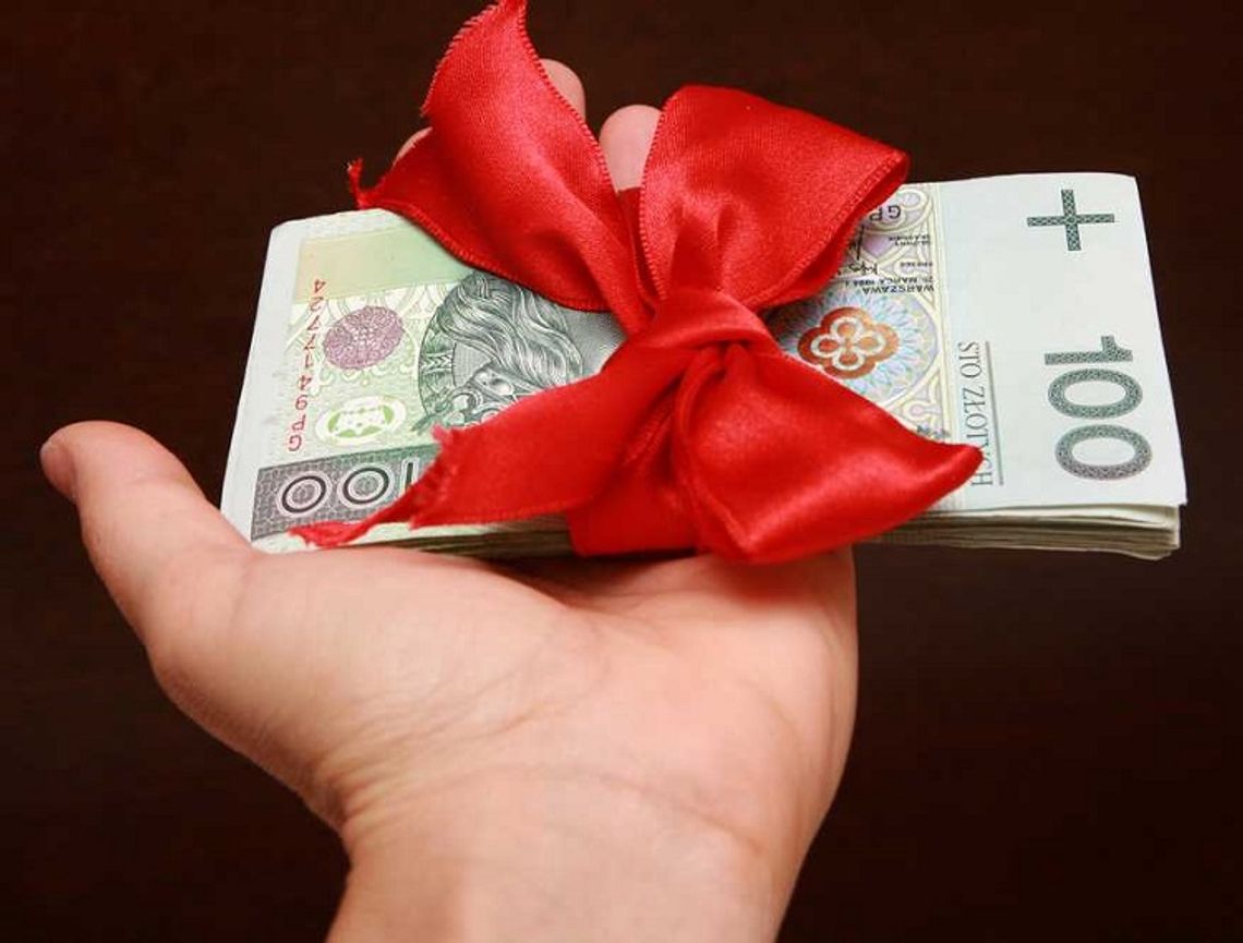 8,5 miliona złotych otrzymają chełmscy pracownicy budżetówki w ramach tzw. "trzynastek"