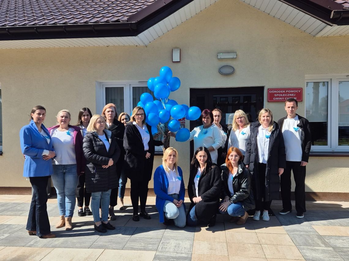 Na zdjęciu kadra Gminnego Ośrodka Pomocy Społecznej gminy Chełm