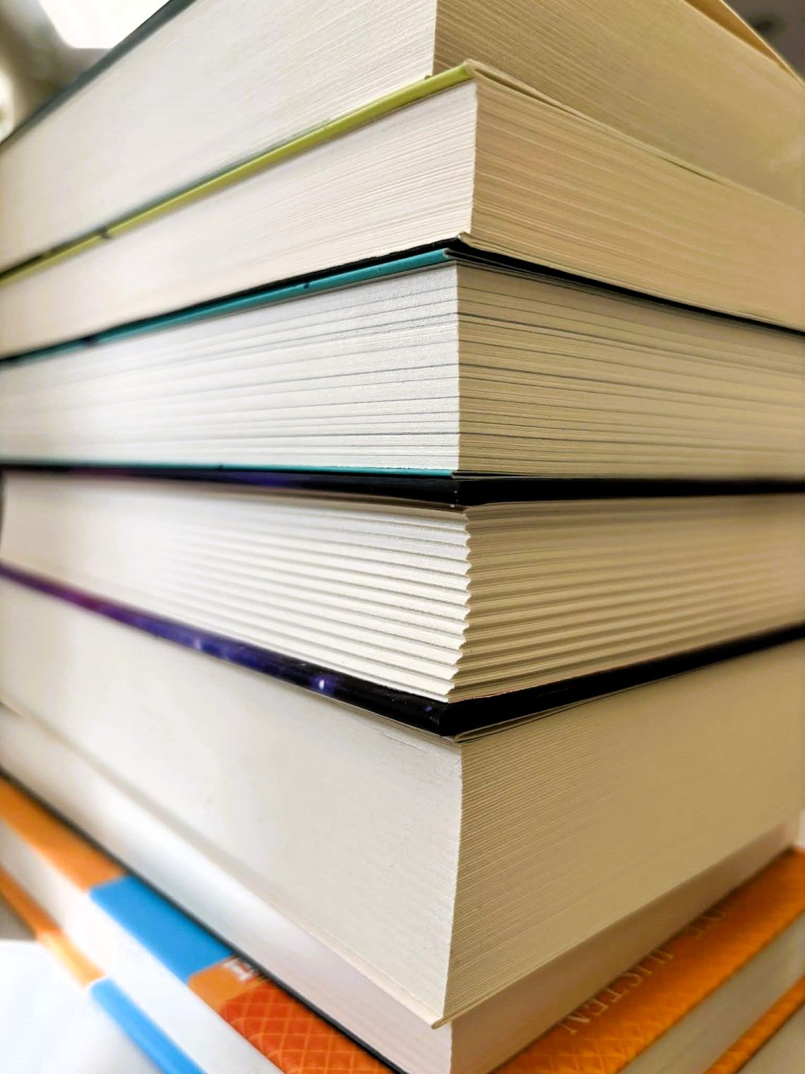 Dzisiaj sprawdzamy jakie gatunki literackie są popularne wśród mieszkańców naszego miasta.