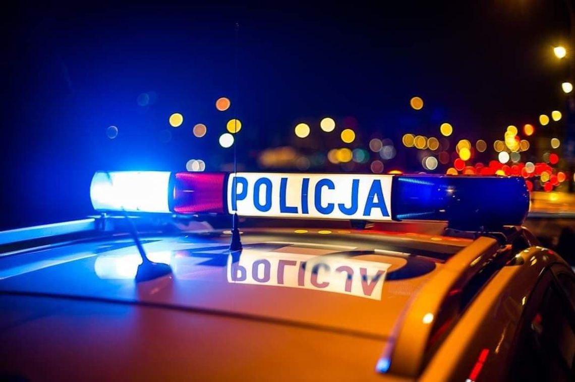 Chełm. 69-letni kierowca wjechał w trzy zaparkowane auta przy ul. Jedność