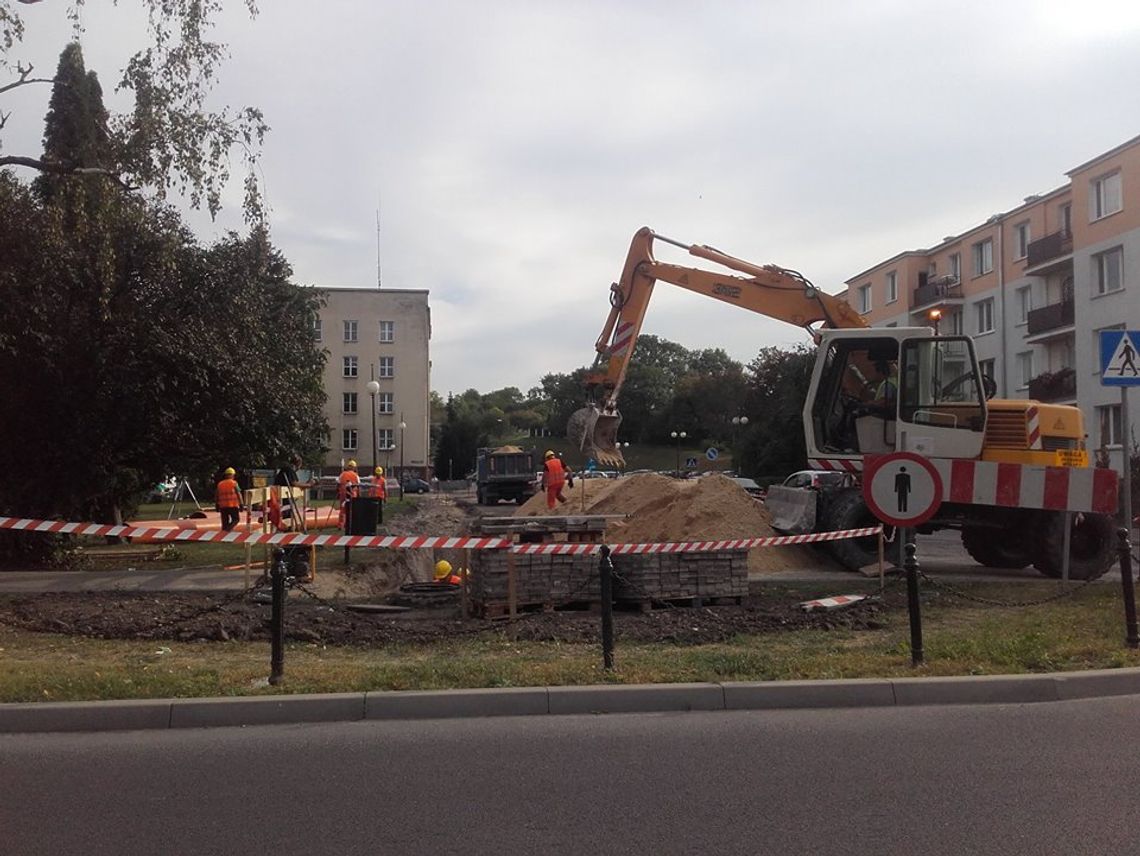 Chełm: 70 nowych miejsc parkingowych pod Gmachem