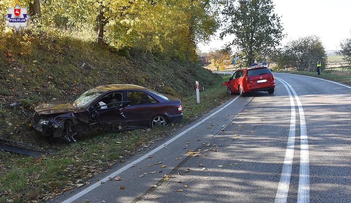 Chełm: Czołowe zderzenie samochodów osobowych. 41-latka trafiła do szpitala