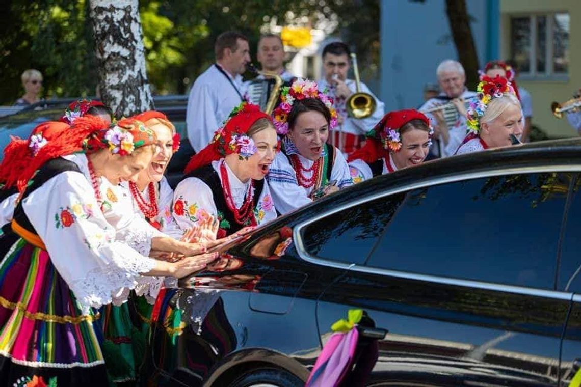 Gdzie ci mężczyźni? Potrzebuje ich Zespół Pieśni i Tańca Ziemi Chełmskiej Gdzie ci mężczyźni? Potrzebuje ich Zespół Pieśni i Tańca Ziemi Chełmskiej