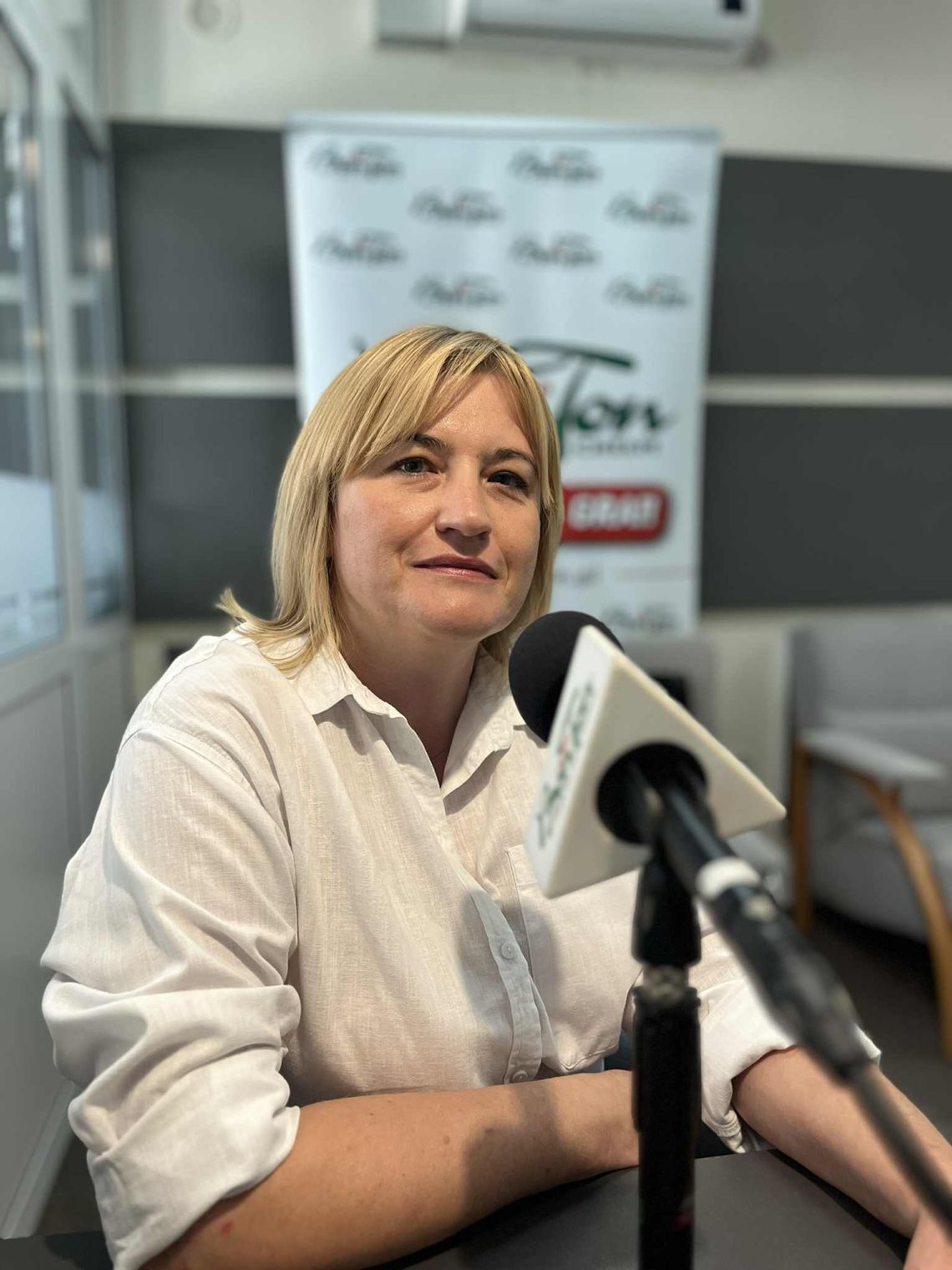 I Przegląd Zespołów Rockowych ROCKOWA PRZYSTAŃ. Dorota Orysz, dyrektor GOKiR Siedliszcze I Przegląd Zespołów Rockowych ROCKOWA PRZYSTAŃ. Dorota Orysz, dyrektor GOKiR Siedliszcze