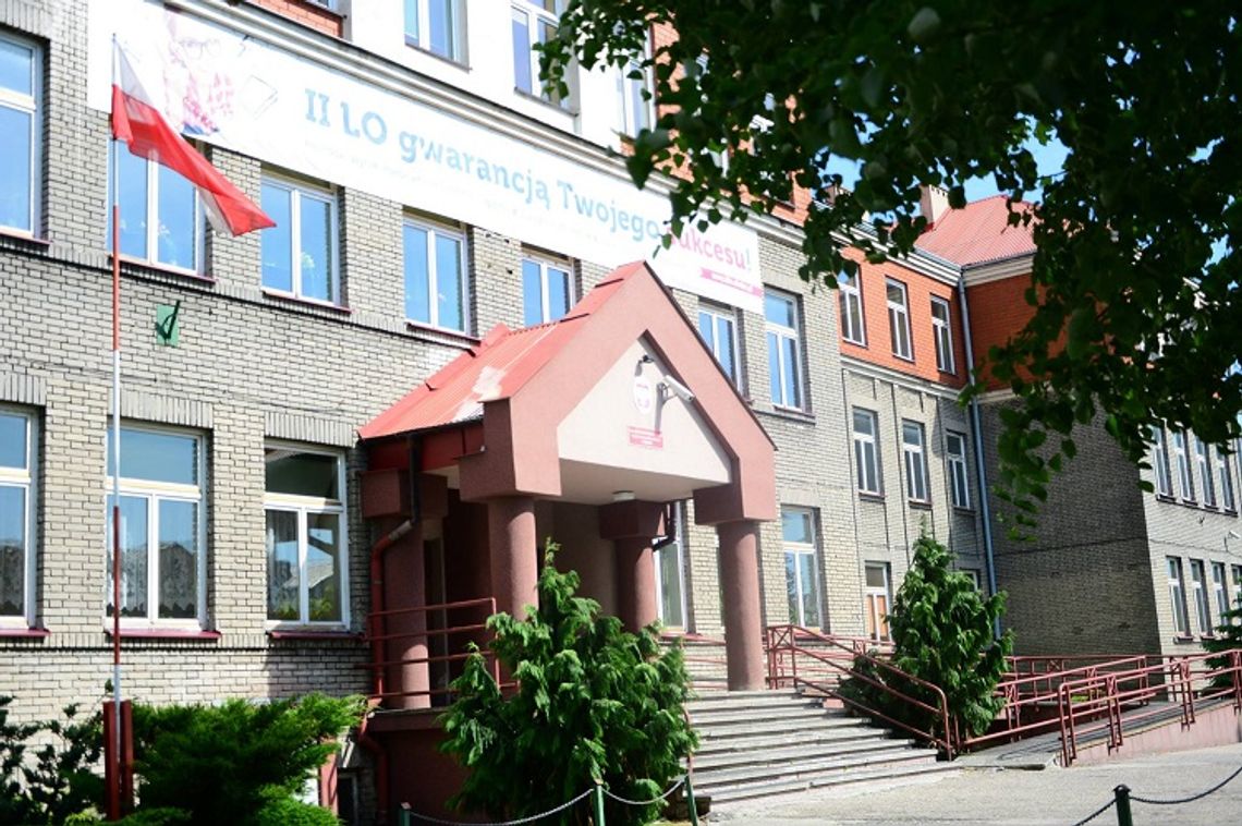 II Liceum Ogólnokształcące w Chełmie zaprasza na IV Zjazd Absolwentów
