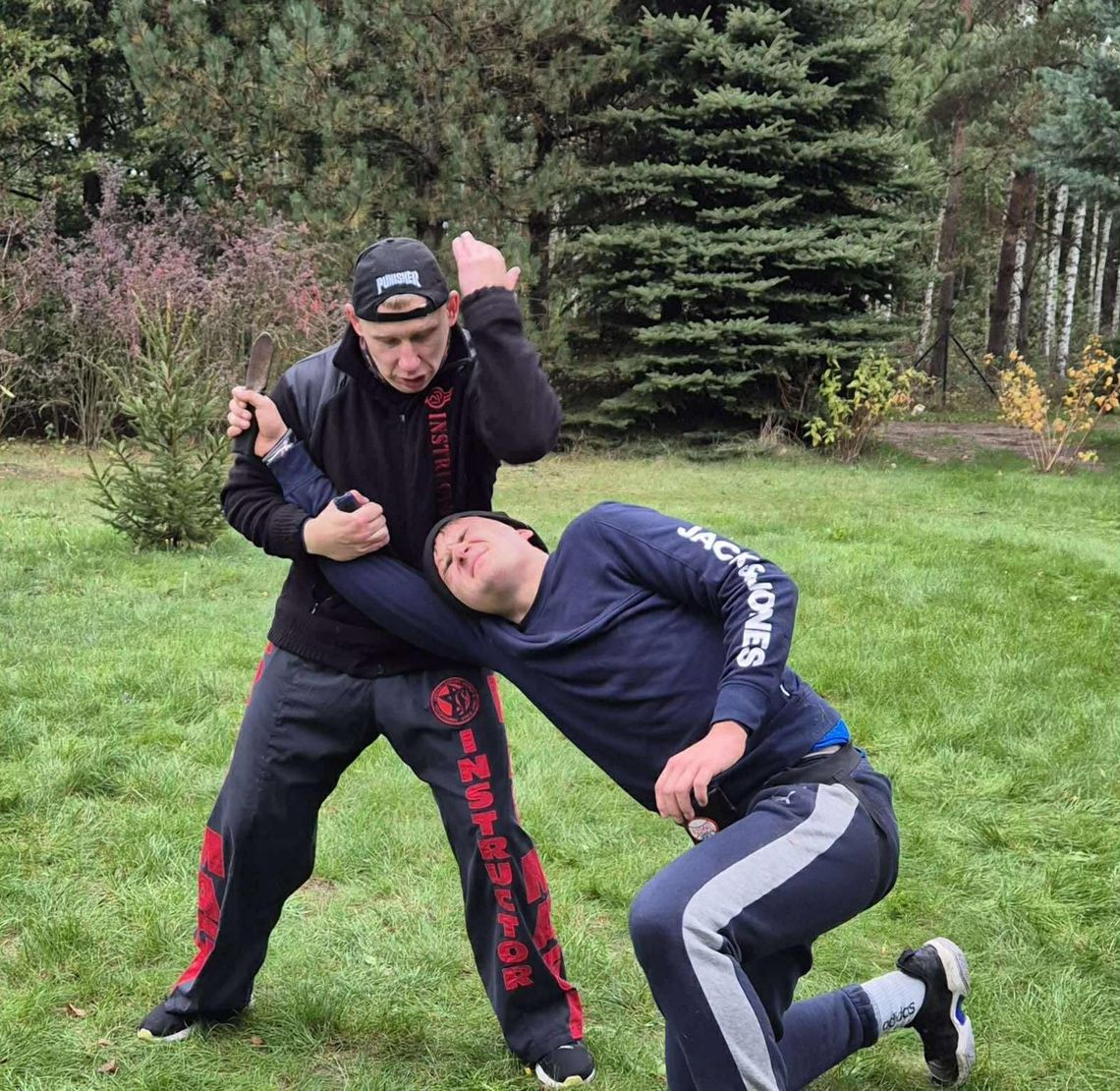 Instrukcja Przetrwania #4 - krav maga i samoobrona w praktyce