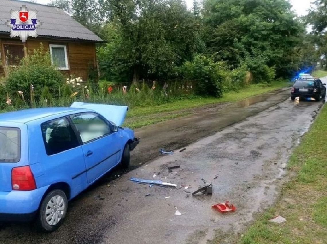 Kraksa w Niemienicach. 31-latka najechała na stojącego VW Passata