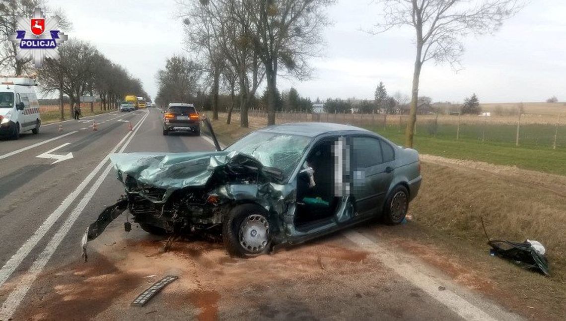 Krasnystaw: Groźnie na DK17. Zderzenie trzech samochodów, dwie osoby ranne