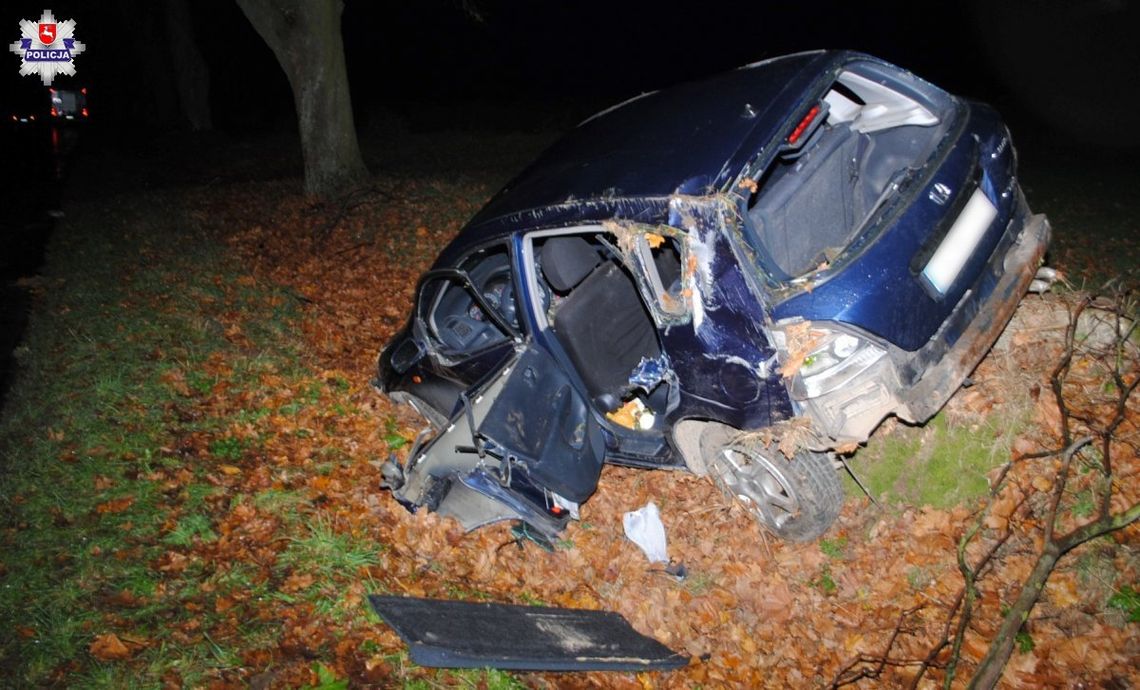 Krasnystaw: Tragiczny wypadek w Żółkwi. 61-latek zginął na miejscu, po uderzeniu samochodem w skarpę