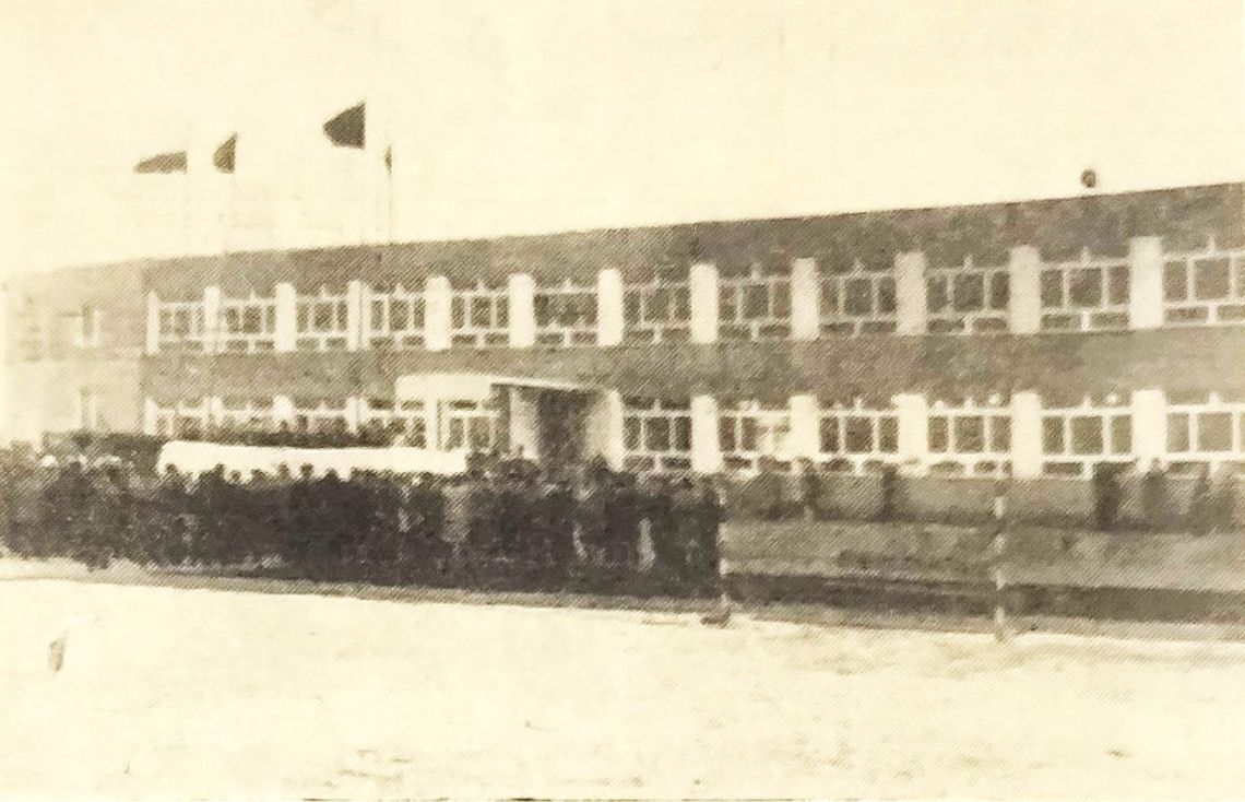 Na zdjęciu uroczystości związane z otwarciem szkoły w Siedliszczu w 1970 roku