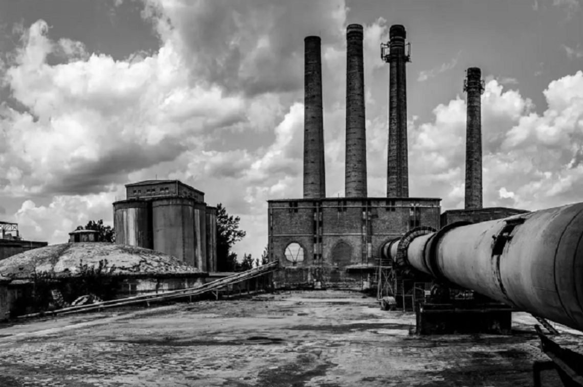 Kroniki miasta. Kondycja rejowieckiej cementowni na początku lat 70-tych
