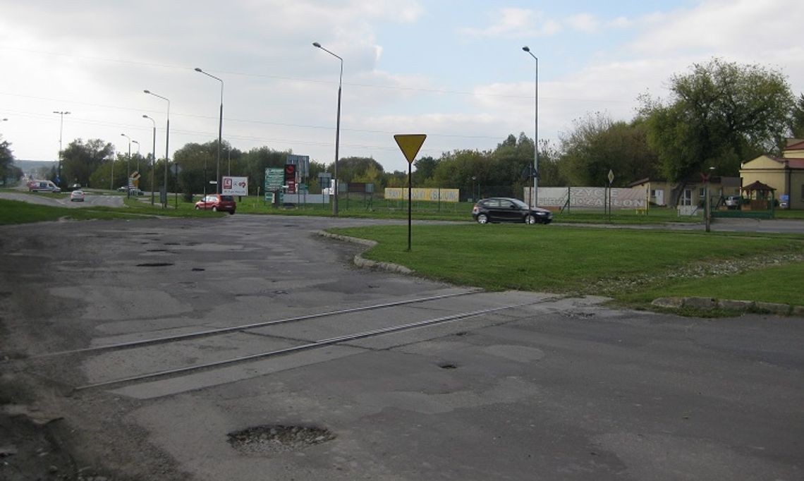 Likwidacja torów na Okszowskiej i remont nawierzchni - Urząd Miasta ma problem z PKP