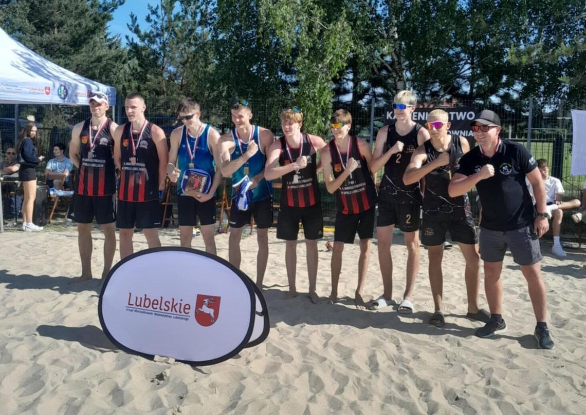 Lokalne wiadomości sportowe - godz. 8:30 (17 czerwca) Lokalne wiadomości sportowe - godz. 8:30 (17 czerwca)