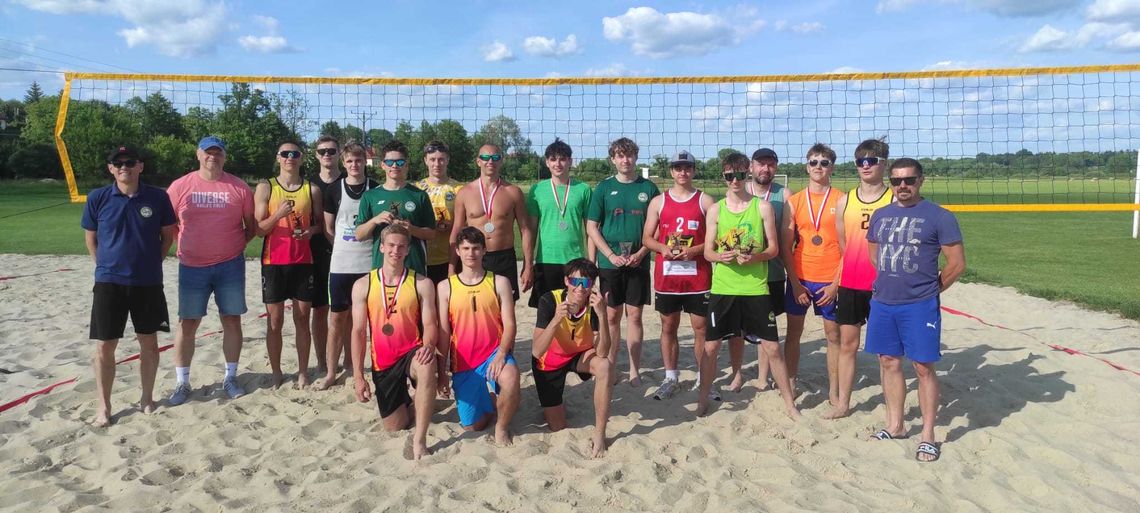 Lokalne wiadomości sportowe - godz. 8:30 (24 czerwca) Lokalne wiadomości sportowe - godz. 8:30 (24 czerwca)