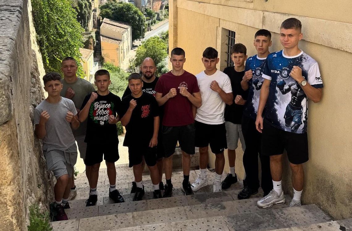 Lokalne wiadomości sportowe - godz. 8:30 (8 października) Lokalne wiadomości sportowe - godz. 8:30 (8 października)