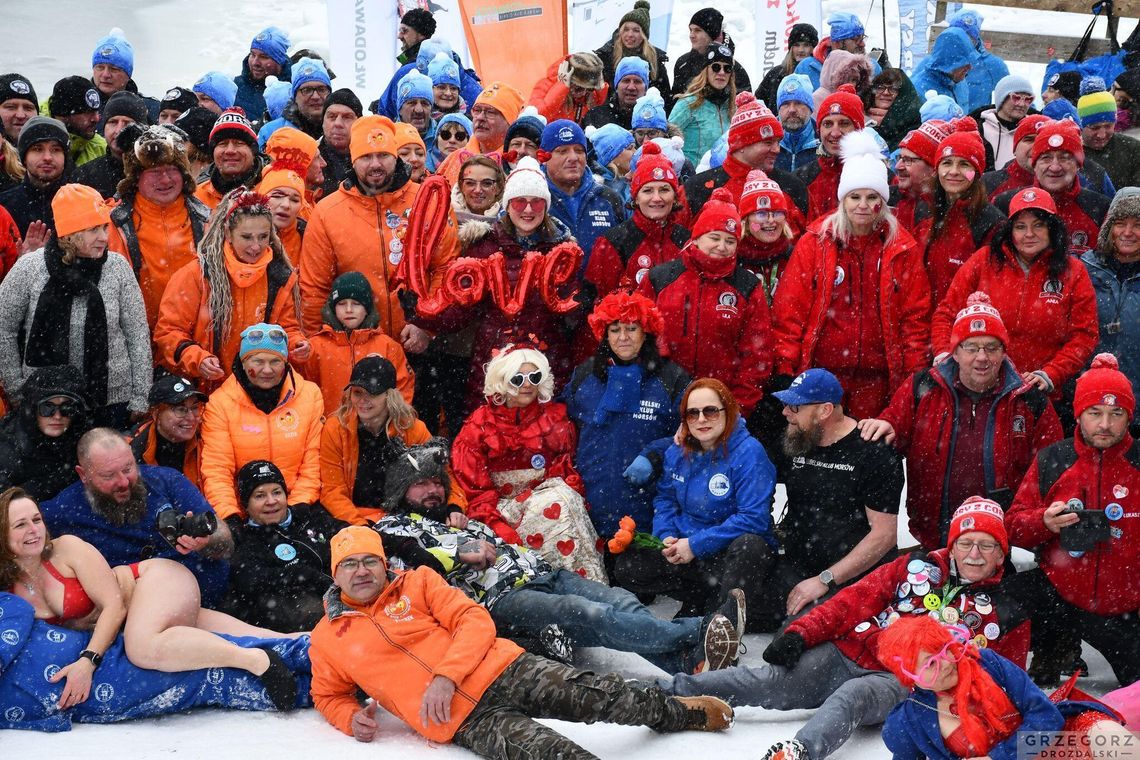 Miłość do zimna łączy ich od dekady. Jubileuszowy zlot u Krasnostawskich Karpi [ZDJĘCIA+WIDEO]