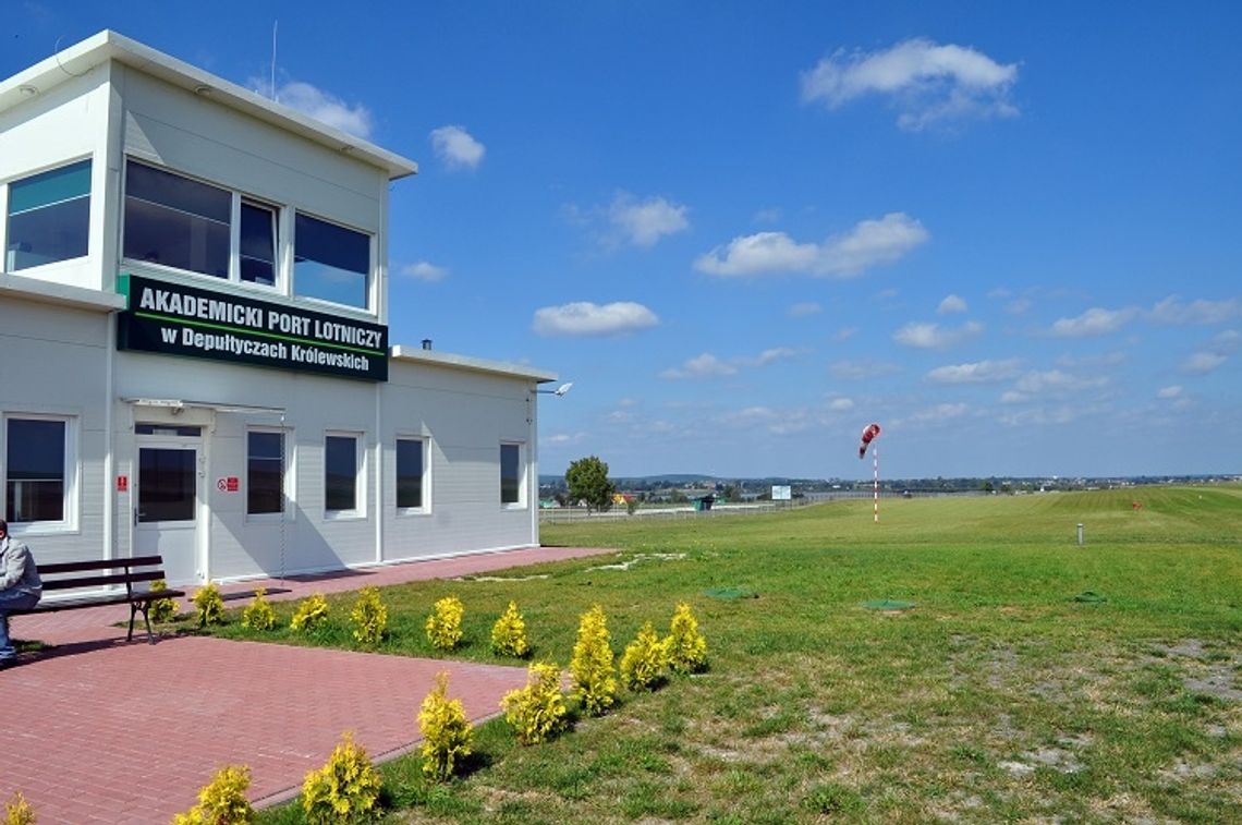 Ministerstwo dofinansuje budowę betonowego pasa na lotnisku w Depułtyczach Królewskich