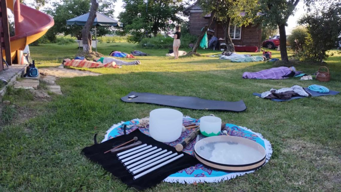 Nasze Małe Wyspy. Na ultrakobiece wyspy z Katarzyną Lipińską-Franczak i Angeliką Skrzypą zaprasza Anna Bobruś Nasze Małe Wyspy. Na ultrakobiece wyspy z Katarzyną Lipińską-Franczak i Angeliką Skrzypą zaprasza Anna Bobruś