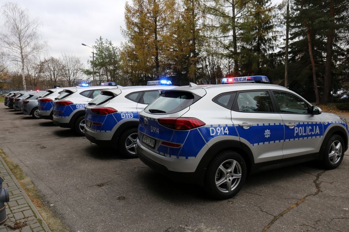 Nowe radiowozy lubelskiej policji. Na ulice wyjadą 4 oznakowane Hyundai Tucson i 4 nieoznakowane radiowozy 