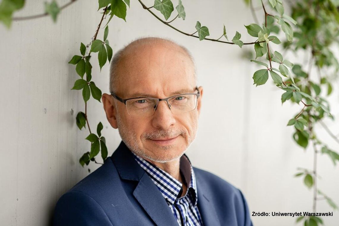 O naszej odpowiedzialności za słowo. Rozmowa z wybitnym językoznawcą, autorytetem w dziedzinie kultury języka i leksykografii, Mirosławem Bańko