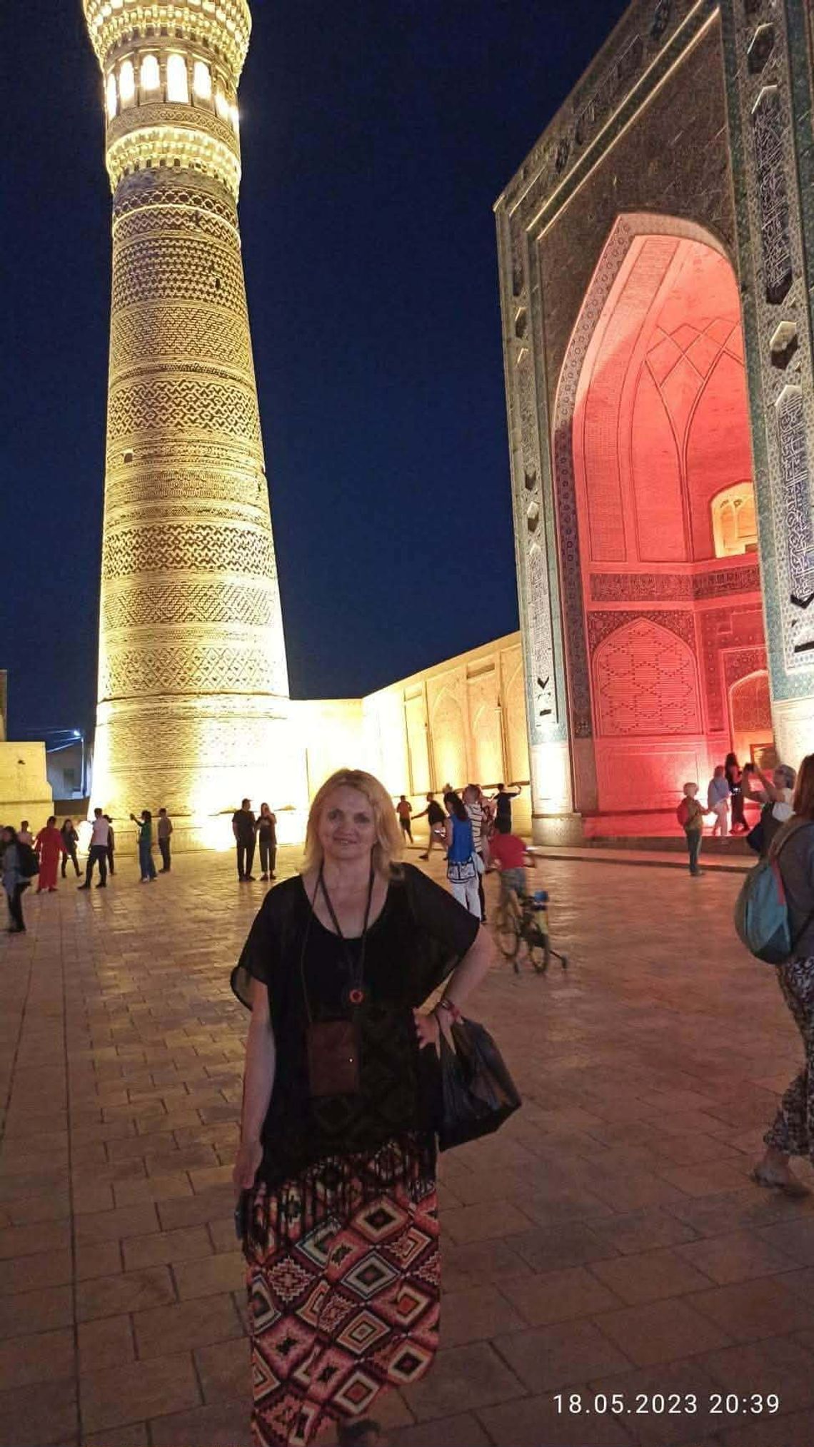 Otwarci, a tak zamknięci na klucz. Grażyna Bartoszuk, mieszkanka Rejowca Fabrycznego, spogląda na Azję Środkową Otwarci, a tak zamknięci na klucz. Grażyna Bartoszuk, mieszkanka Rejowca Fabrycznego, spogląda na Azję Środkową