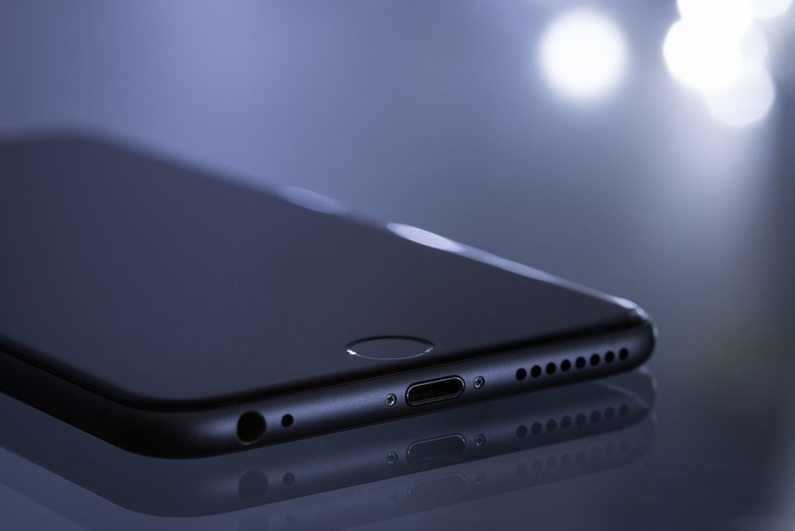 Posiadasz urządzenie Apple? Zobacz, w jaki sposób zabezpieczyć się przed wizytą w serwisie