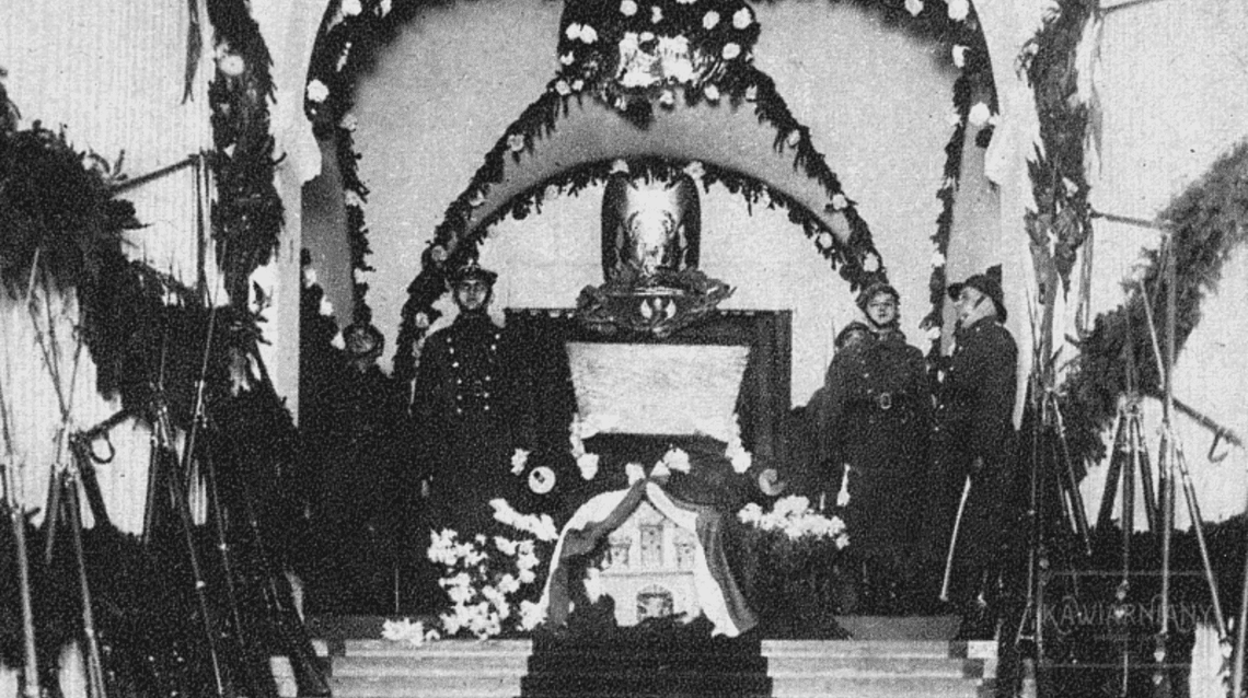 Rejowiec Fabryczny. Chcą powtórnie uczcić nieznanego bohatera. 100 lat temu jego prochy przejeżdżały przez Chełmszczyznę