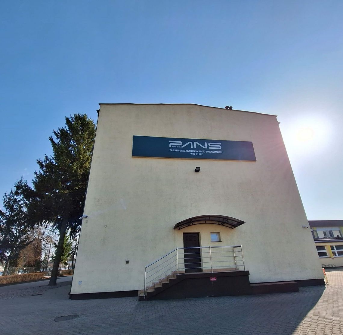 Studenci i AI: jak technologia zmienia naukę i ocenianie prac