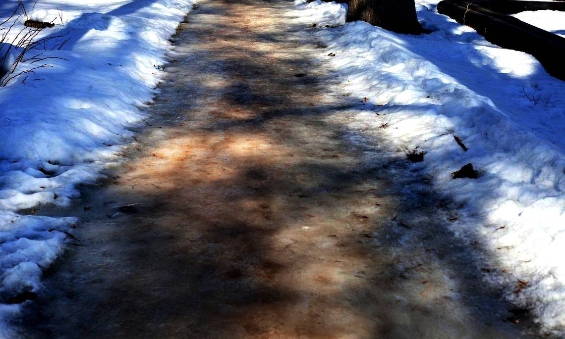 Tragedia w gminie Gorzków. Na posesji znaleziono ciało 74-latka