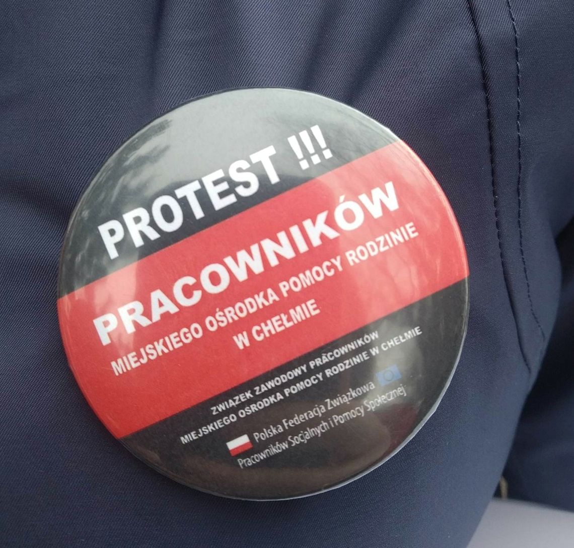 Trwa protest pracowników MOPR w Chełmie. Mediacje utknęły w martwym punkcie.