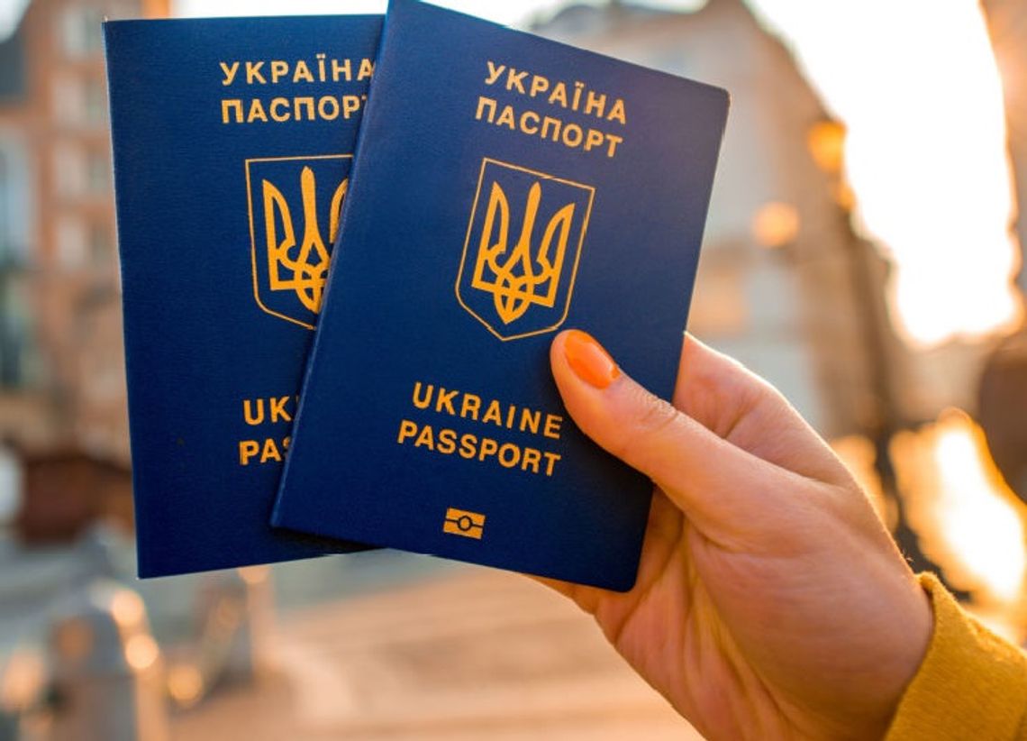 UE znosi obowiązek posiadania tymczasowych wiz dla obywateli Ukrainy. 