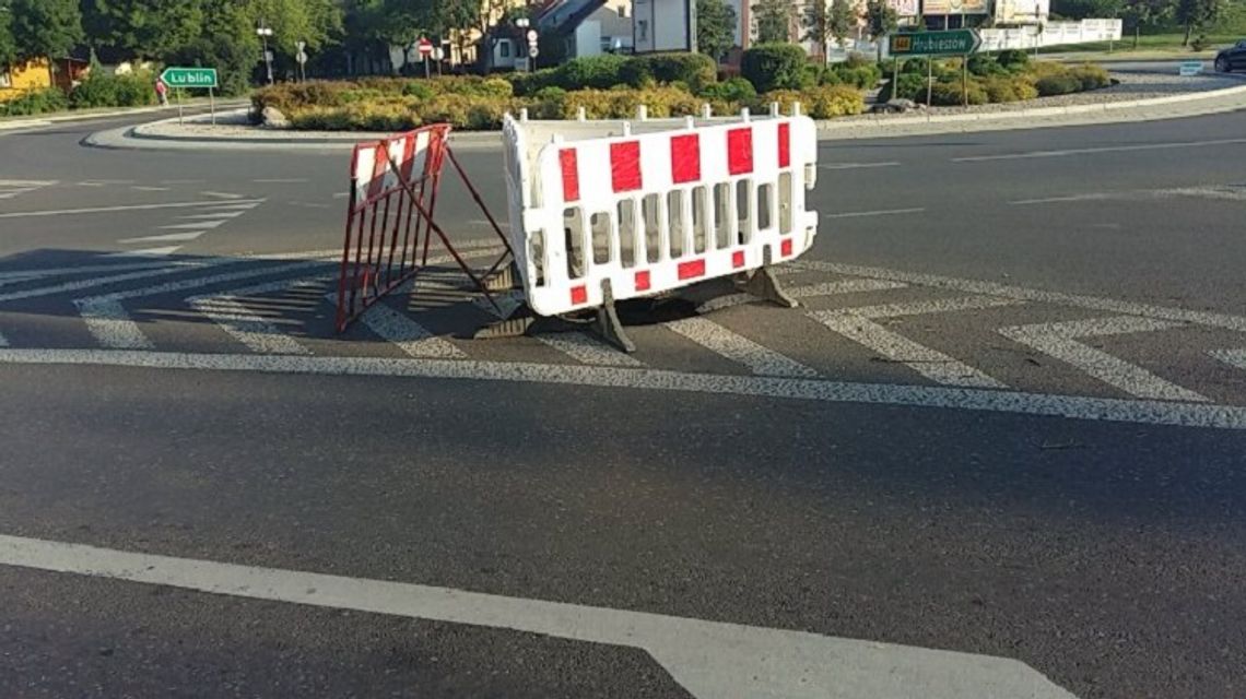 Uwaga na GŁĘBOKĄ dziurę! 