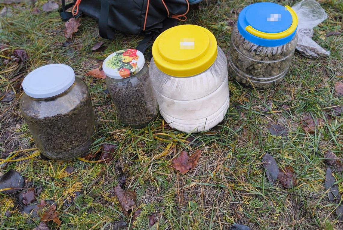 Wiadomości lokalne 08.12.2025 - Podczas operacji policjanci zabezpieczyli prawie 1,5 kilograma narkotyków Włodawscy kryminalni podczas operacji zabezpieczyli prawie 1,5 kilograma narkotyków.