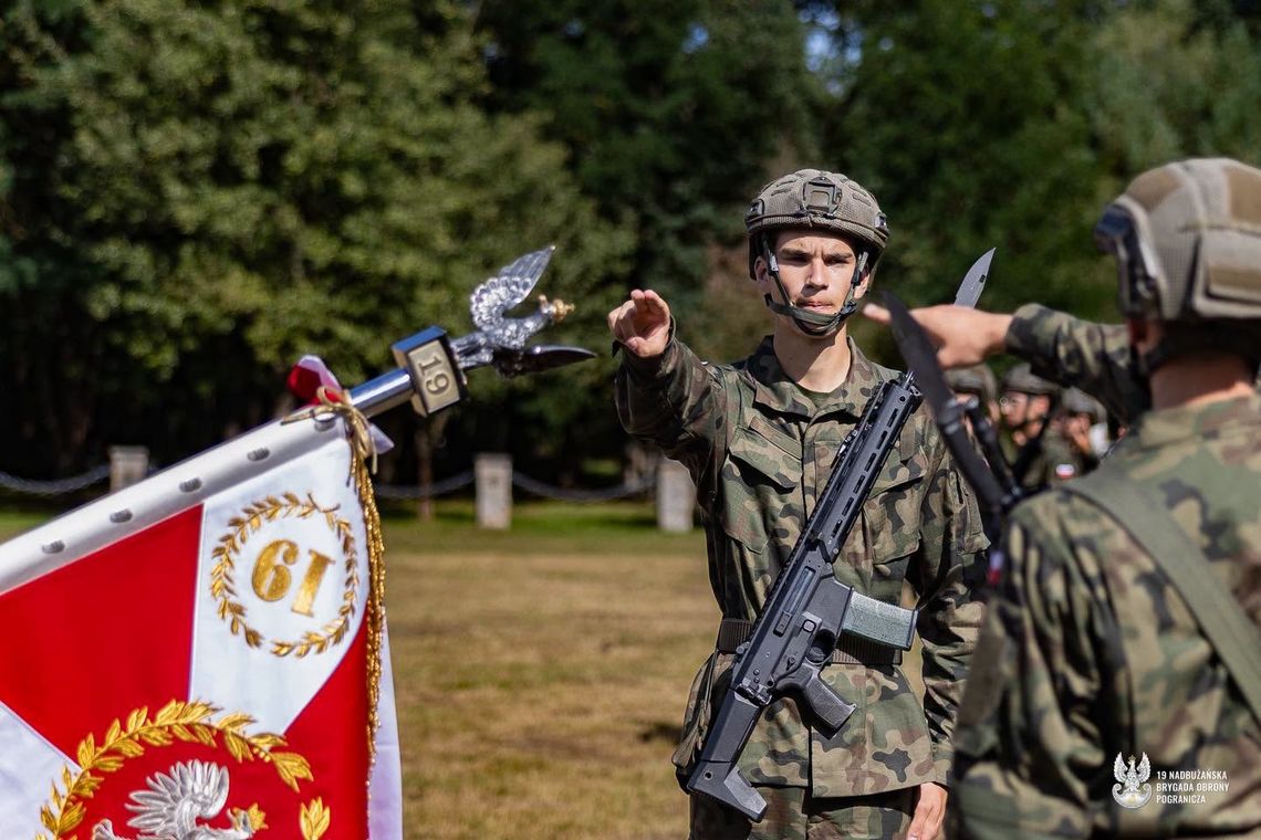 Wiadomości lokalne. 19. Nadbużańska Brygada rośnie w siłę. Kolejni żołnierze złożyli przysięgę Wiadomości lokalne. 19. Nadbużańska Brygada rośnie w siłę. Kolejni żołnierze złożyli przysięgę