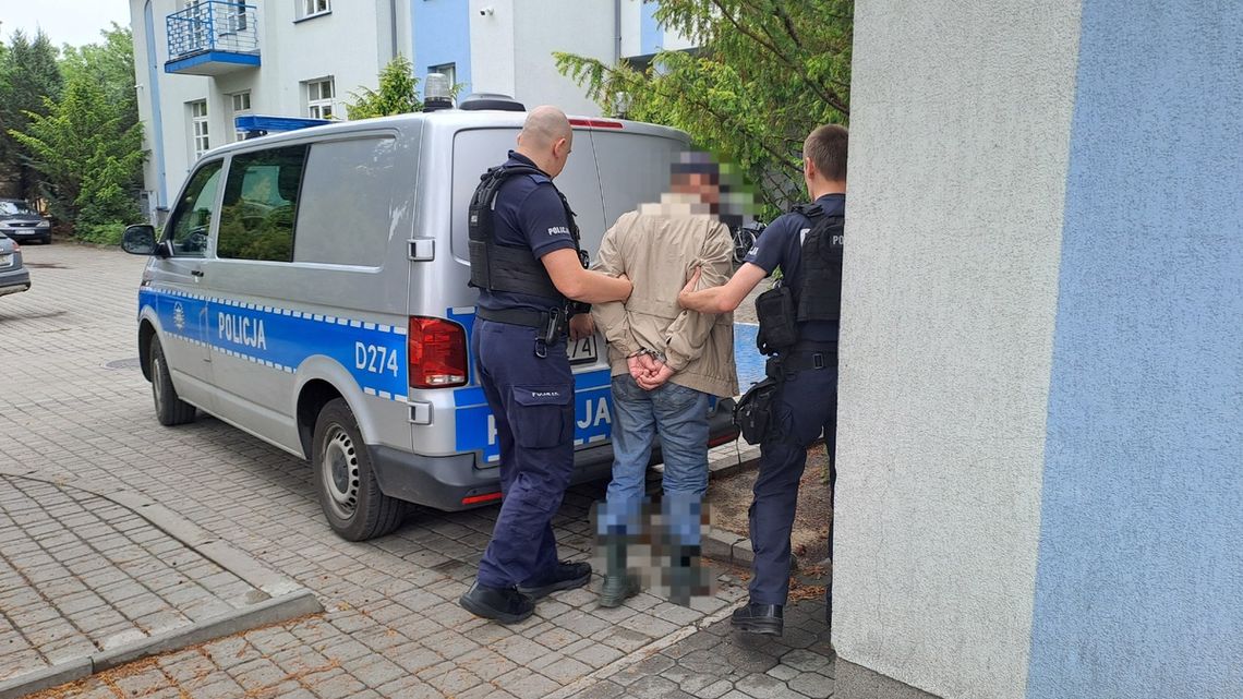 Wiadomości lokalne - 60-latka z gminy Wyryki znęcał się nad swoją żoną 60-latek z gminy Wyryki zatrzymany po awanturze. Przez miesiące znęcał się nad żoną.