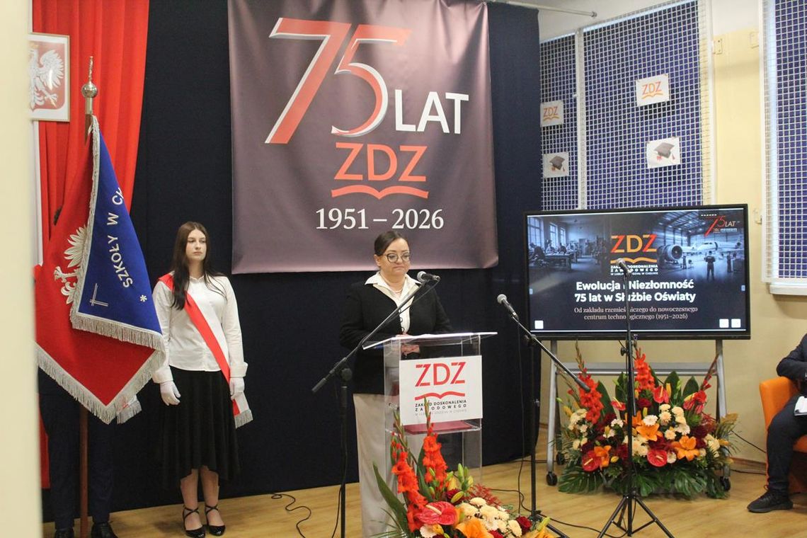 Wiadomości lokalne. 75 lat ZDZ w Chełmie. Jubileusz pełen wspomnień Zakład Doskonalenia Zawodowego w Chełmie świętował dziś 75-lecie.