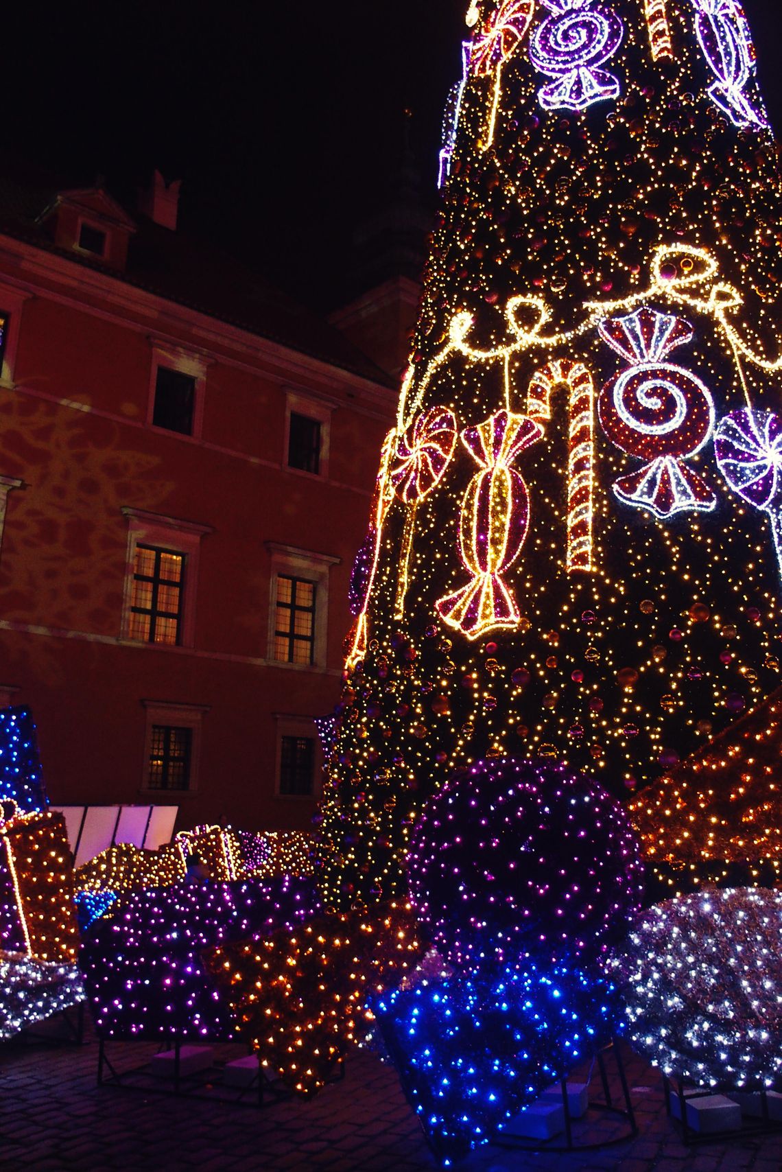 Wiadomości lokalne. Chełm zamówił nowe dekoracje na święta. Jemioła z chełmskich drzew do usunięcia Wiadomości lokalne. Chełm zamówił nowe dekoracje na święta. Jemioła z chełmskich drzew do usunięcia