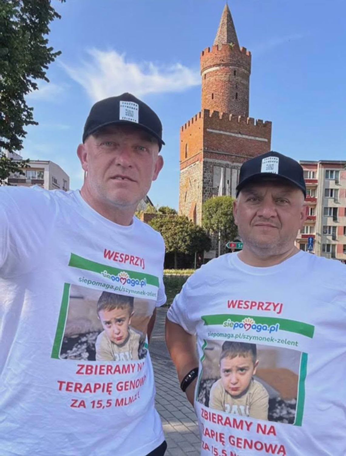 Wiadomości lokalne - Jadą ponad 1000 kilometrów by wesprzeć Szymona Zelenta Krzysztof Dąbrowski i Marcin Dadas, reprezentanci Chełmskiego Klubu Morsów, są w trakcie rowerowego, charytatywnego rajdu.
