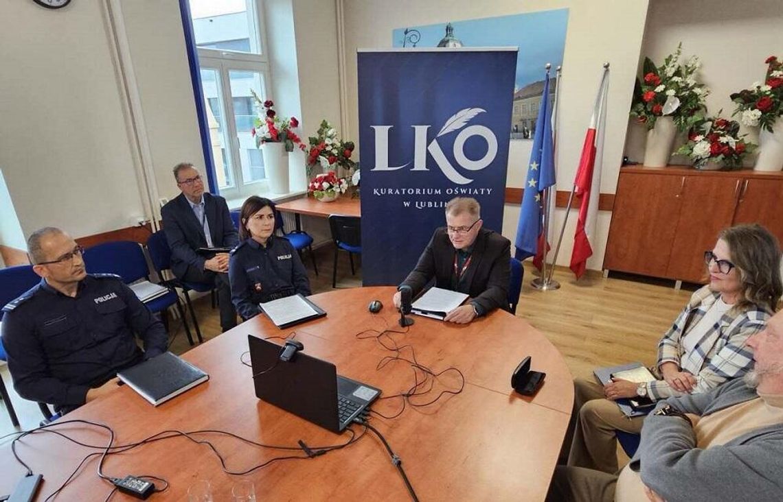 Wiadomości lokalne. Jak reagować na zagrożenie w szkole? Dyrektorzy rozmawiali ze służbami Wiadomości lokalne. Jak reagować na zagrożenie w szkole? Dyrektorzy rozmawiali ze służbami