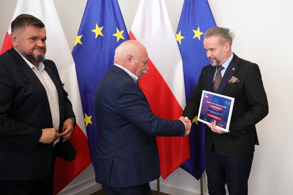 Wiadomości lokalne. Kolejne inwestycje drogowe w regionie. Umowy podpisane