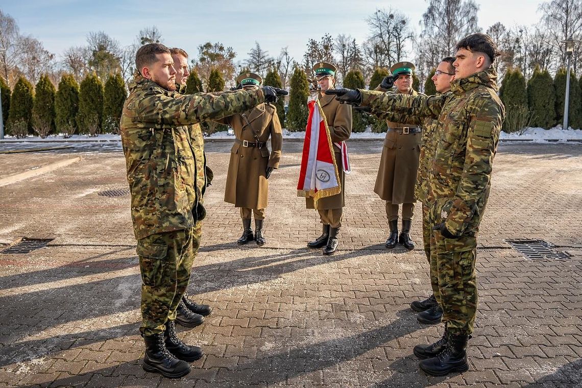 Wiadomości lokalne. Nowi funkcjonariusze w NOSG.
