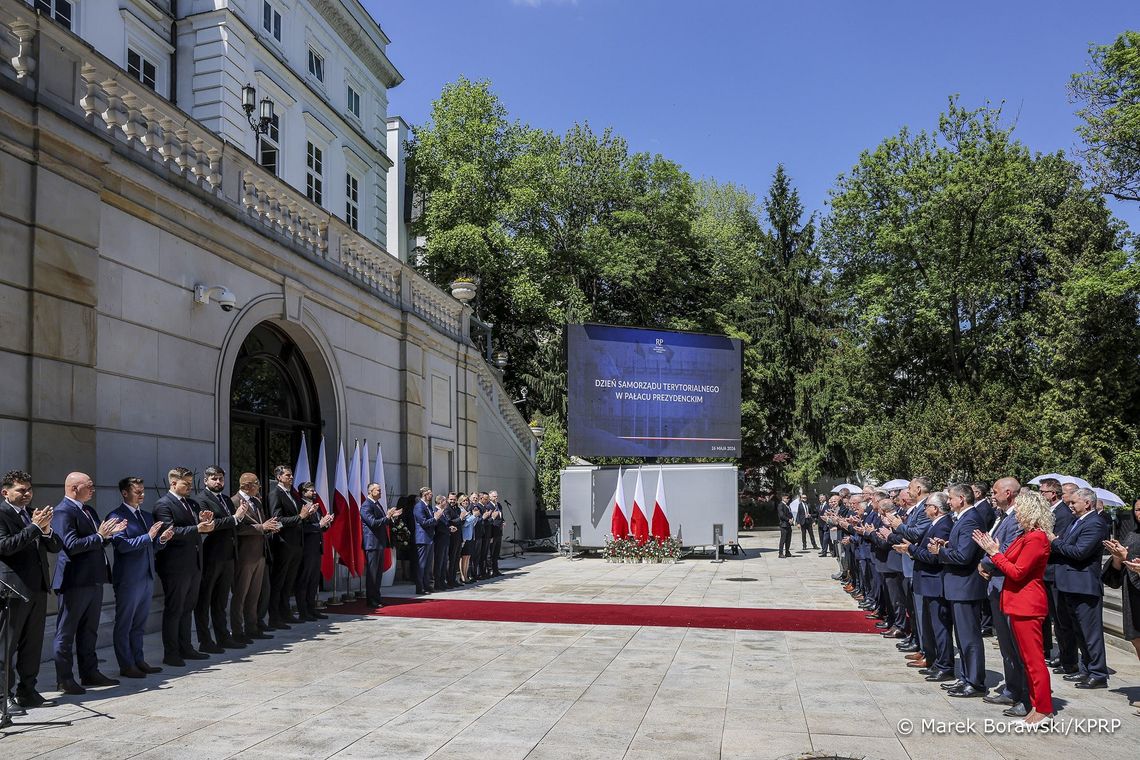 Pięcioro samorządowców zostało odznaczonych przez prezydenta Karola Nawrockiego.